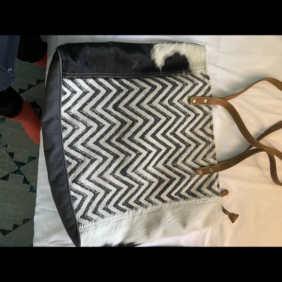 Myra cowhide canvas tote bag - Picture 3 of 3